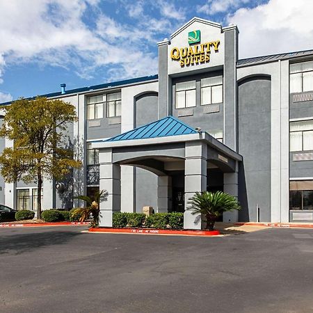 Quality Suites Austin Exterior photo