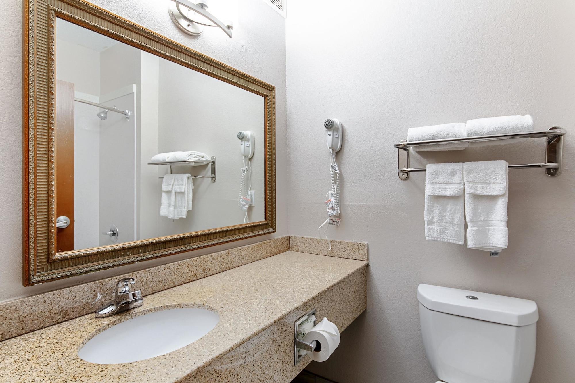 Quality Suites Austin Exterior photo